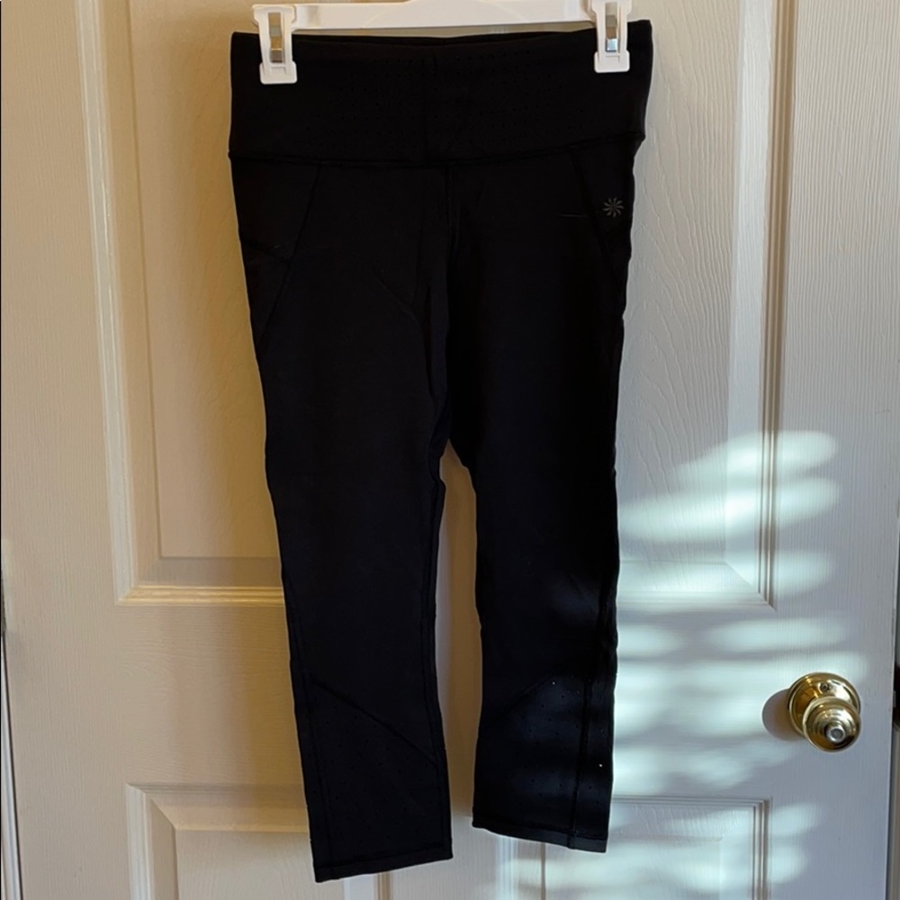 Athleta Stealth Trucool Capri